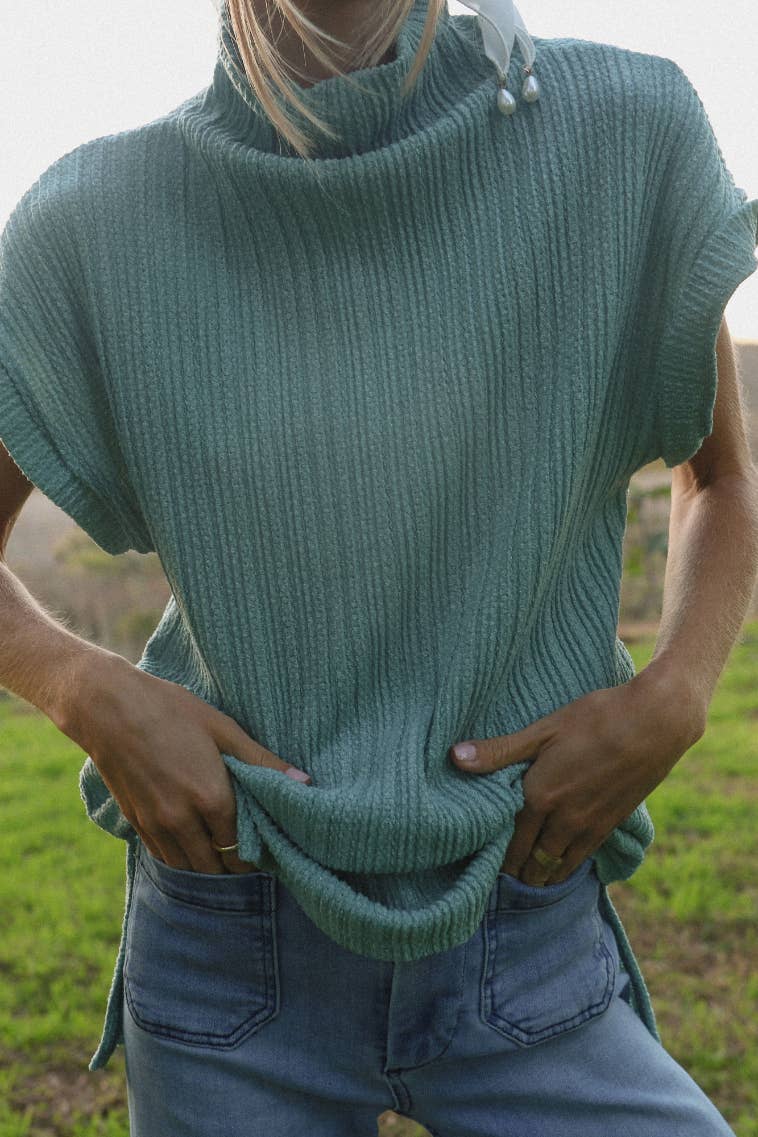 Anna Sweater Vest in Teal