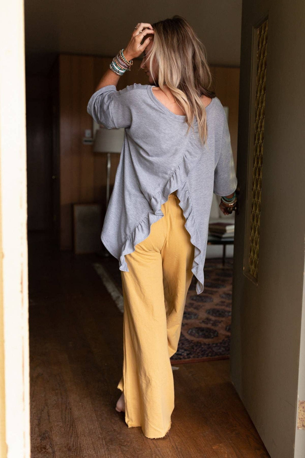 Must Have High Low Tee - Heather Gray: XL