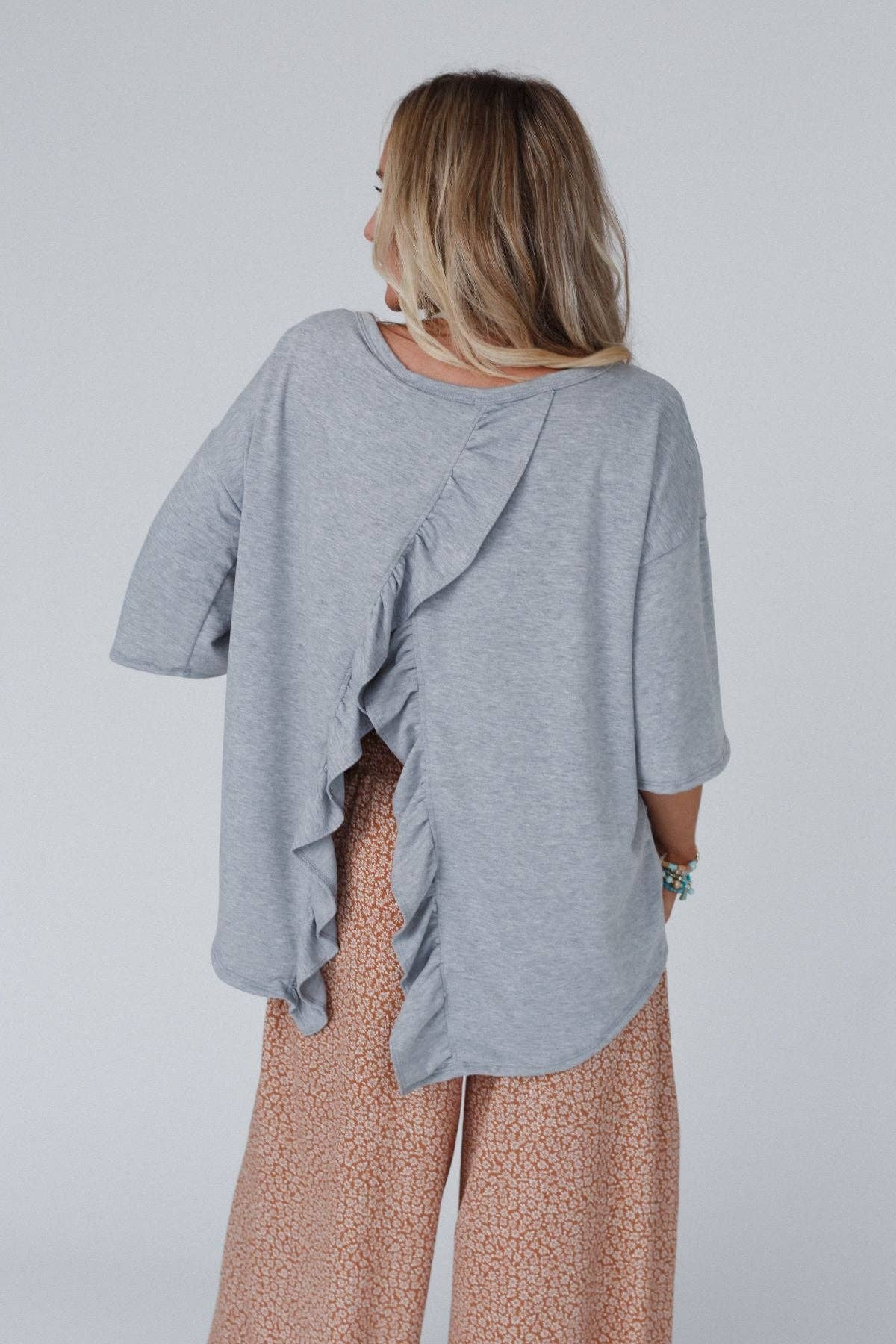 Must Have High Low Tee - Heather Gray: XL